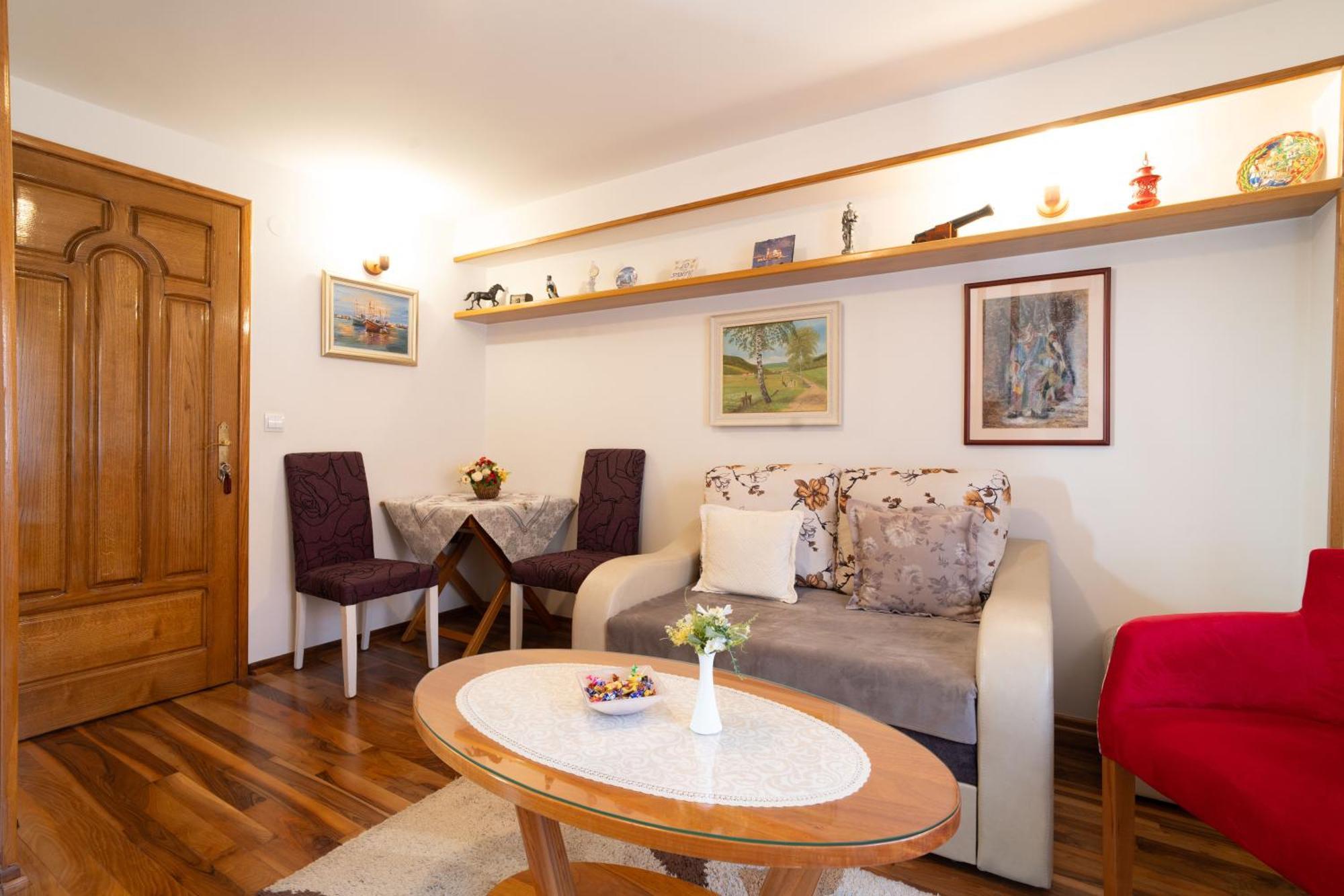Studios Belvi Kotor Extérieur photo
