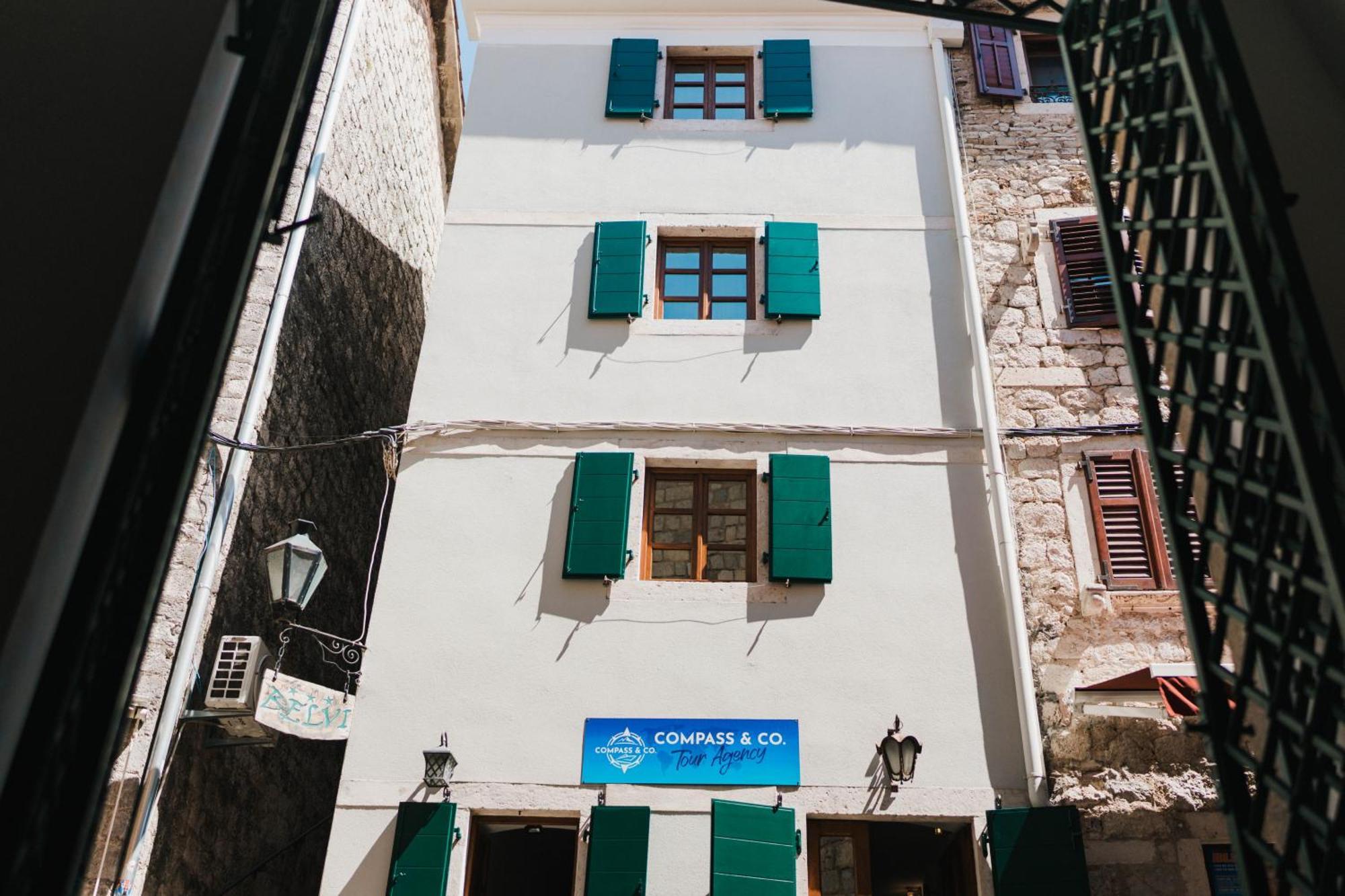 Studios Belvi Kotor Extérieur photo