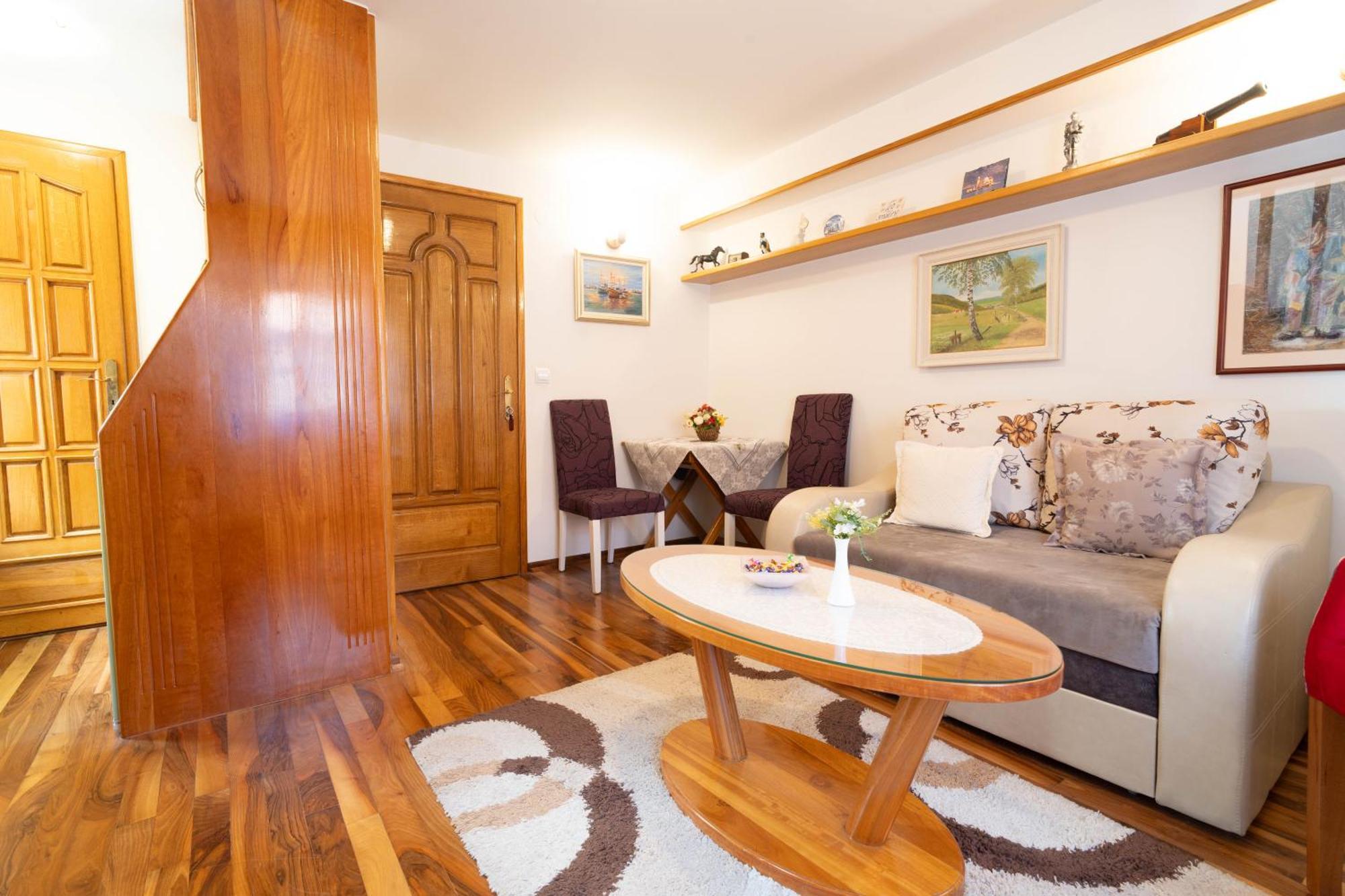 Studios Belvi Kotor Extérieur photo