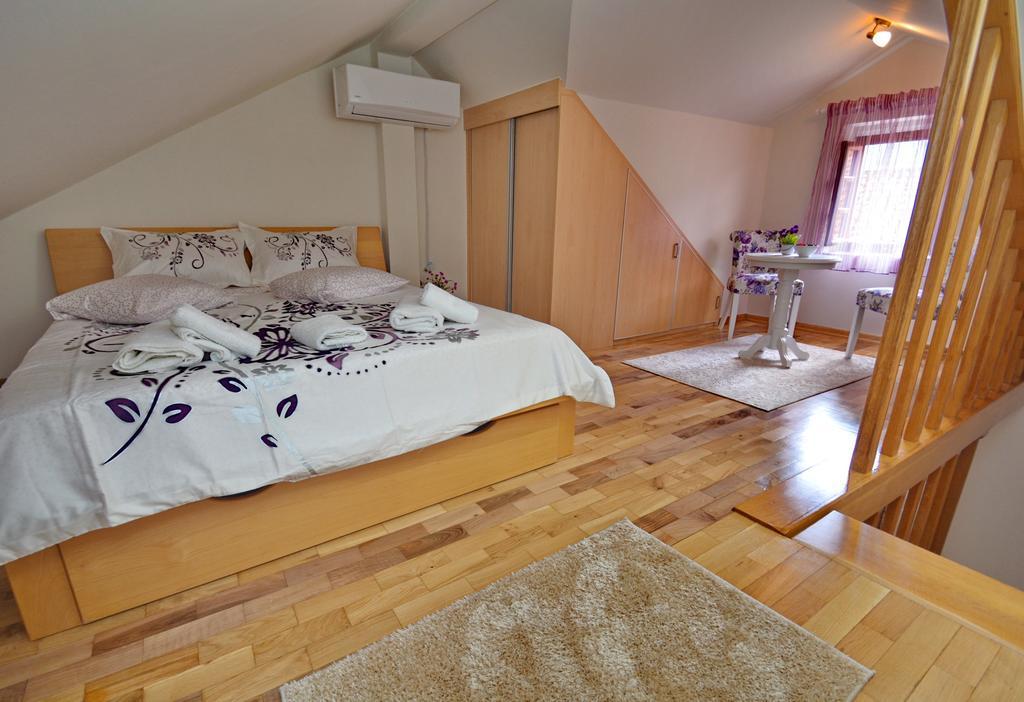 Studios Belvi Kotor Extérieur photo