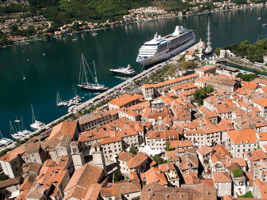 Studios Belvi Kotor Extérieur photo
