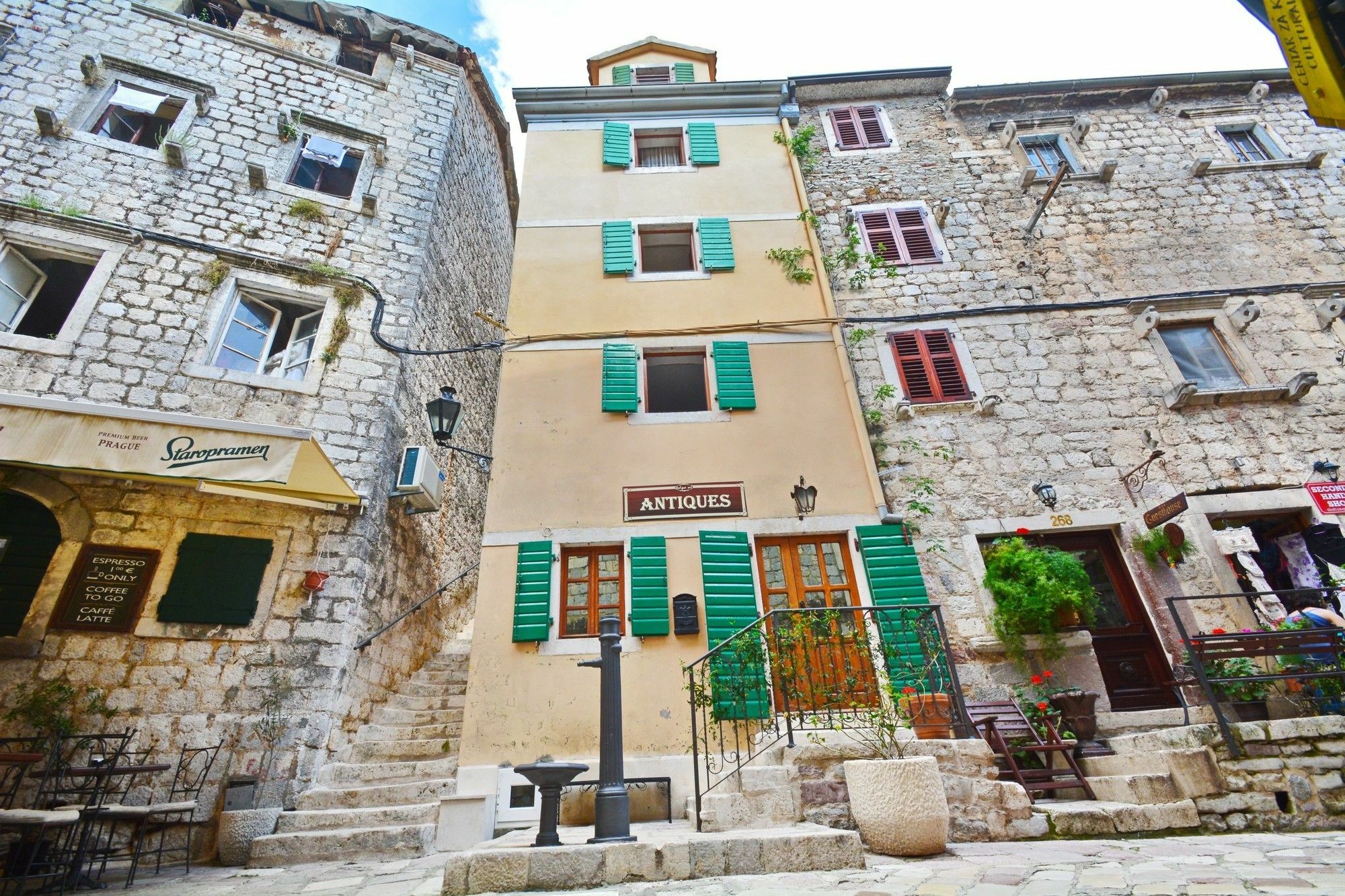 Studios Belvi Kotor Extérieur photo